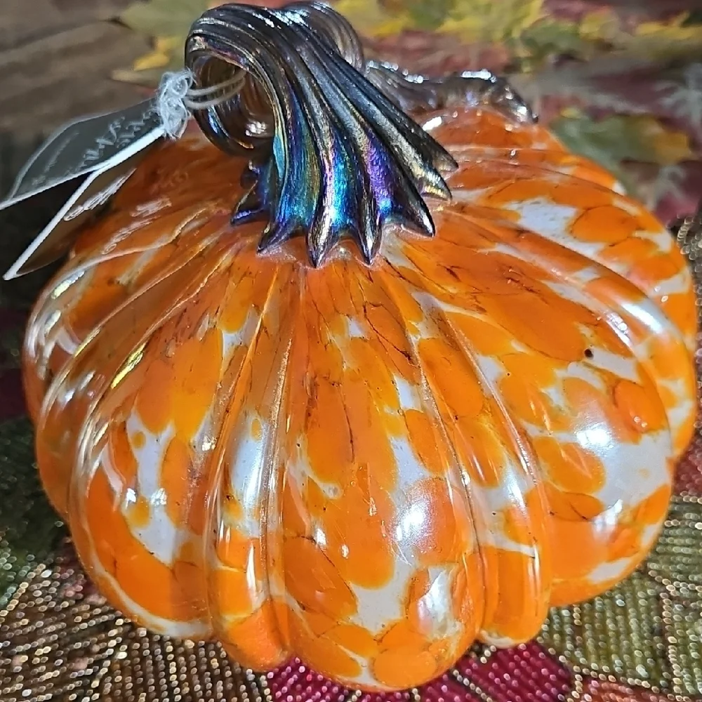 Pier 1 ART GLASS collection LIGHTED Orange Glass Pumpkin - Picture 6 of 8